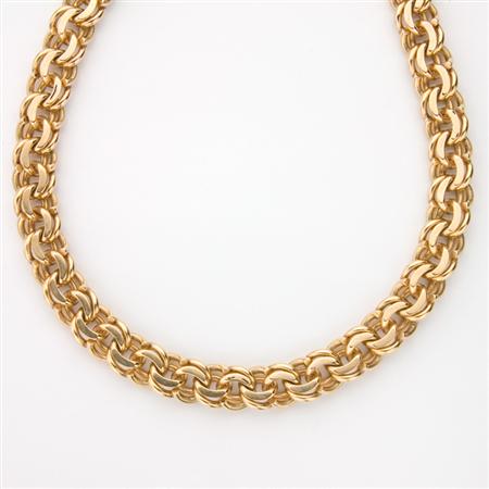 Gold Curb Link Chain Necklace
	