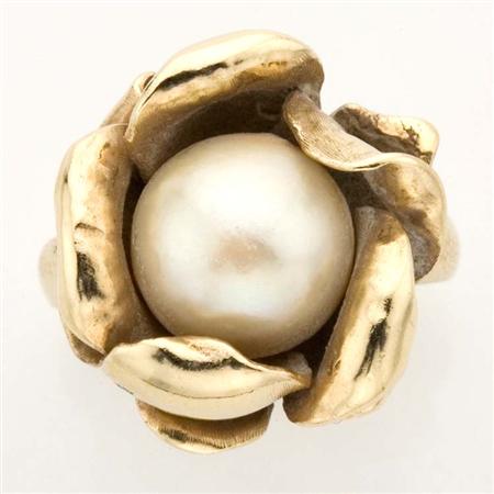 Group of Gold and Cultured Pearl 68bbb