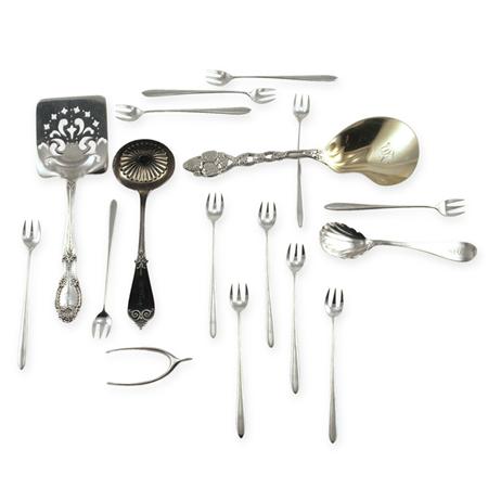 Seventeen Pieces Assorted Tiffany 6896b