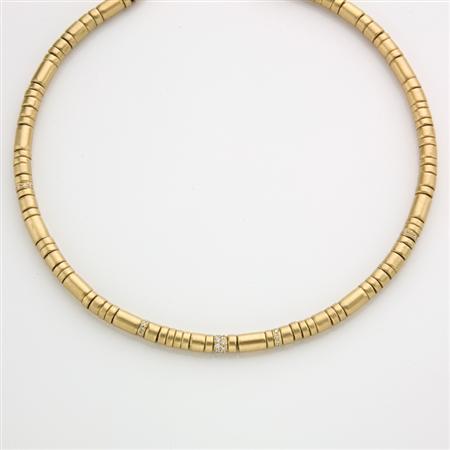 Gold and Diamond Necklace
	  Estimate:$1,500-$2,000