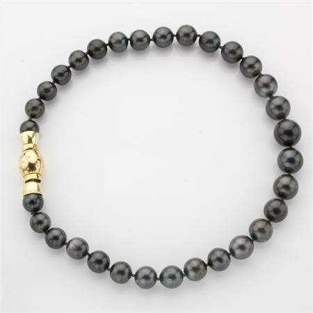 Black Cultured Pearl Necklace with Gold