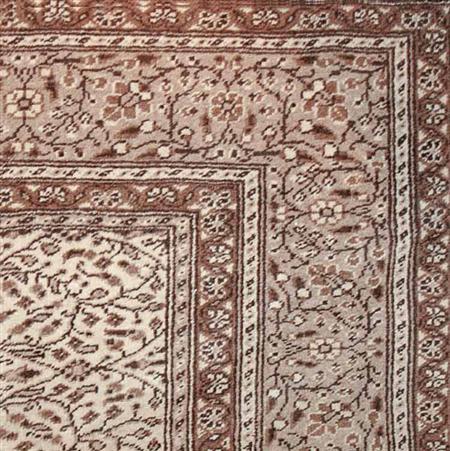Kayseri Carpet
	  Estimate:$800-$1,200
