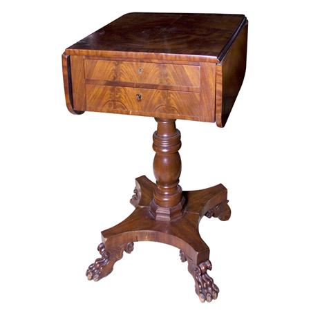 Classical Style Mahogany Drop-Leaf