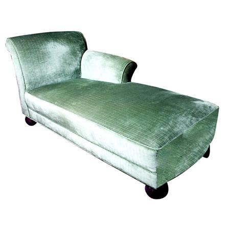 Upholstered Chaise Longue Estimate 500 700 69301