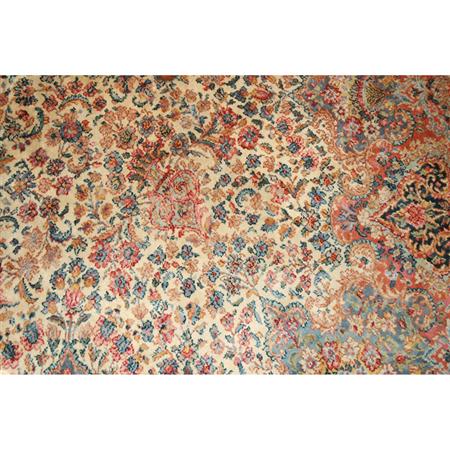 Machine Made Karastan Carpet  6931a