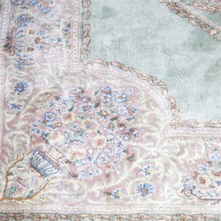 Kirman Carpet
	  Estimate:$1,000-$2,000