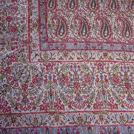 Kirman Carpet
	  Estimate:$1,000-$2,000