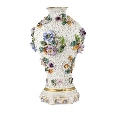 German Schneeballen Porcelain Vase