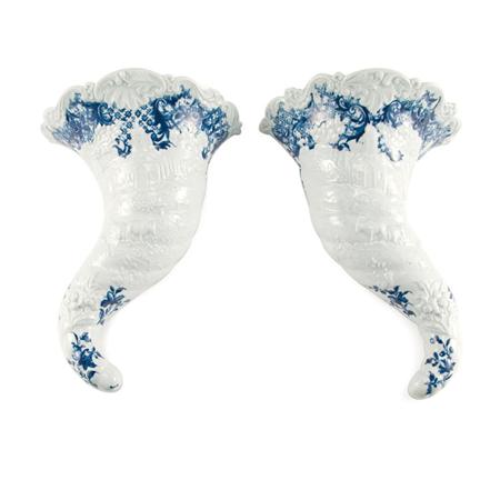 Pair of Worcester Blue and White