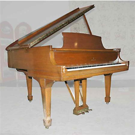 Steinway Mahogany Baby Grand Piano
	