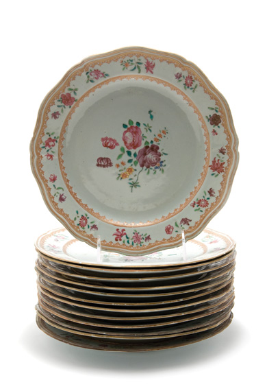 Set of Thirteen Chinese Export Porcelain