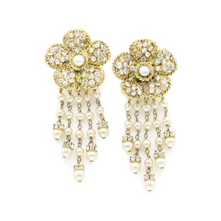 Chanel Dangling Earrings Estimate 200 300 6a623