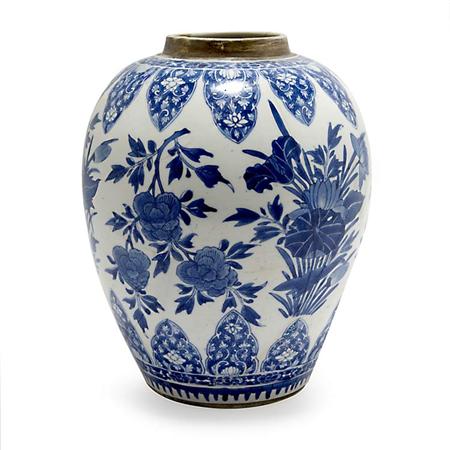 Chinese Blue and White Glazed Porcelain 6a6e4