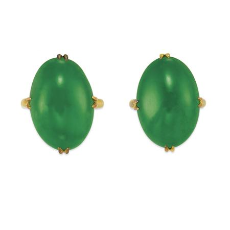 Pair of Gold and Jade Rings
	  Estimate:$12,000-$18,000