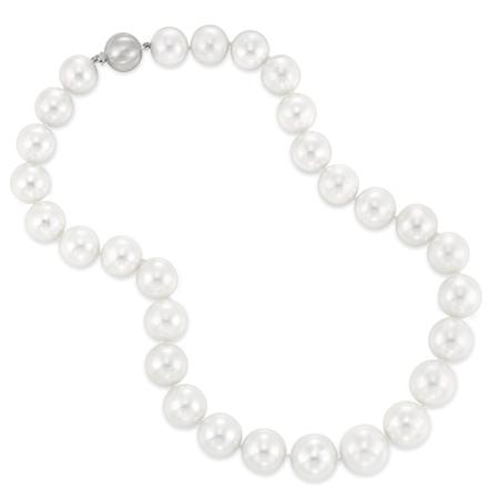 Cultured Pearl Necklace
	  Estimate:$8,000-$12,000