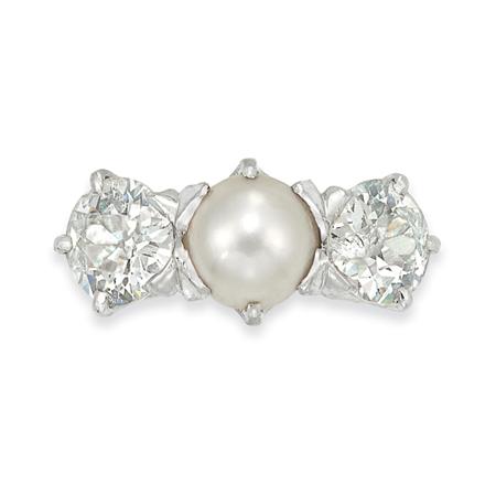 Pearl and Diamond Ring
	  Estimate:$600-$800