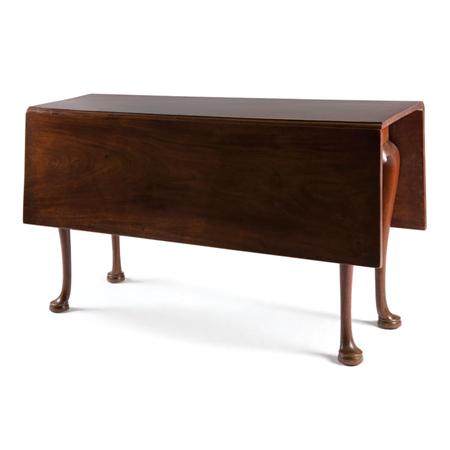 Queen Anne Mahogany Drop Leaf Table  6a9ca