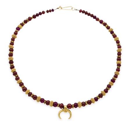 Gold and Garnet Bead Pendant-Necklace
	