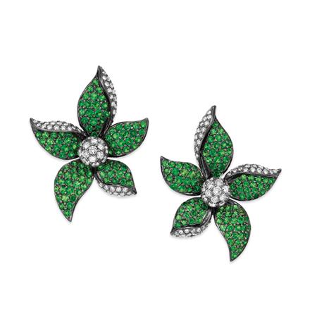 Pair of Green Garnet and Diamond 6a883