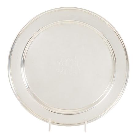 Lunt Sterling Silver Tray
	Estimate:&nbsp;$250&nbsp;&nbsp;-&nbsp;$350