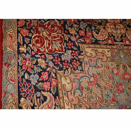 Kirman Carpet
	  Estimate:$600-$900