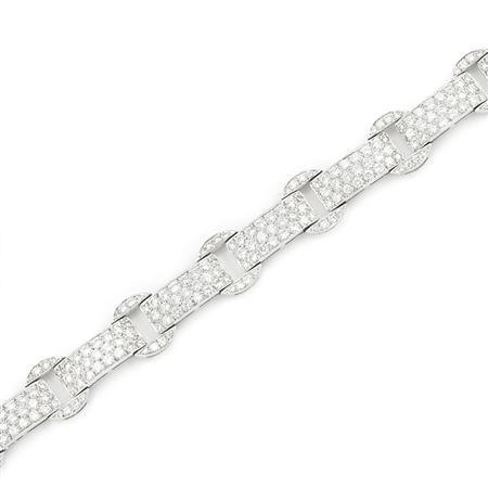 Diamond Bracelet
	  Estimate:$2,500-$3,500