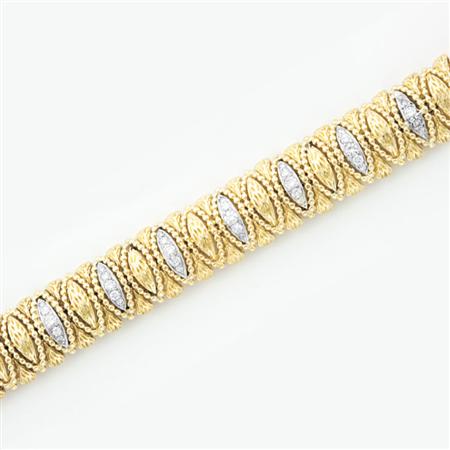Gold and Diamond Bracelet
	  Estimate:$1,000-$1,500