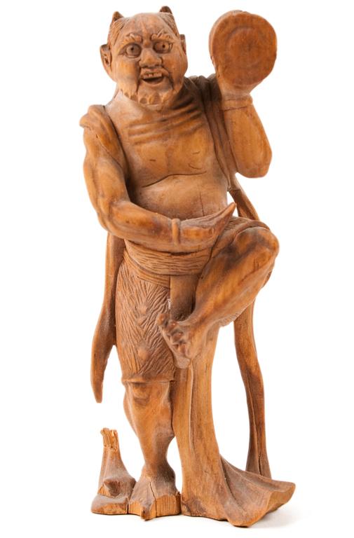 Japanese carved fruitwood figure 77bb4