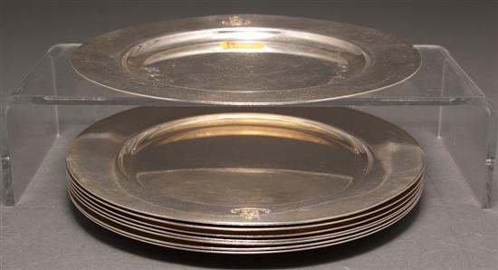 Eight American silver bread plates  77faf