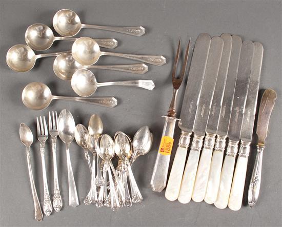 Assorted American silver flatware 77fce