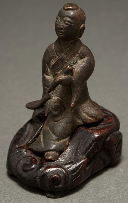 Chinese miniature bronze figure