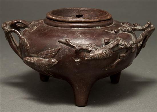 Chinese patinated bronze bowl 19th