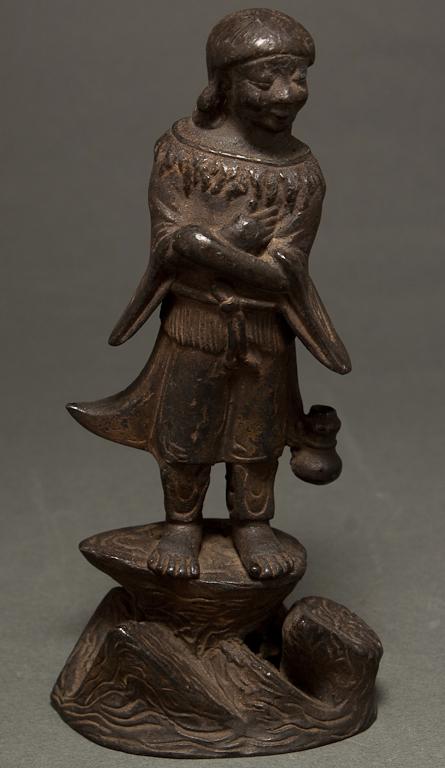 Chinese patinated bronze figure