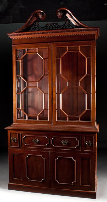 Cabinet-made George III style carved