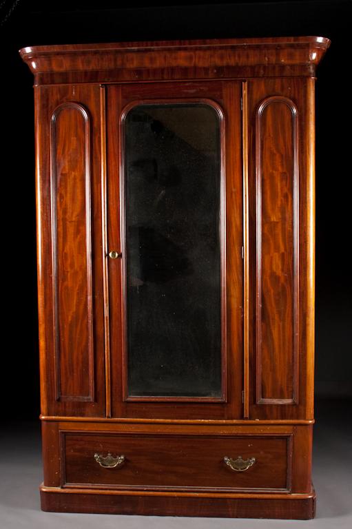 Victorian mahogany wardrobe circa 78165