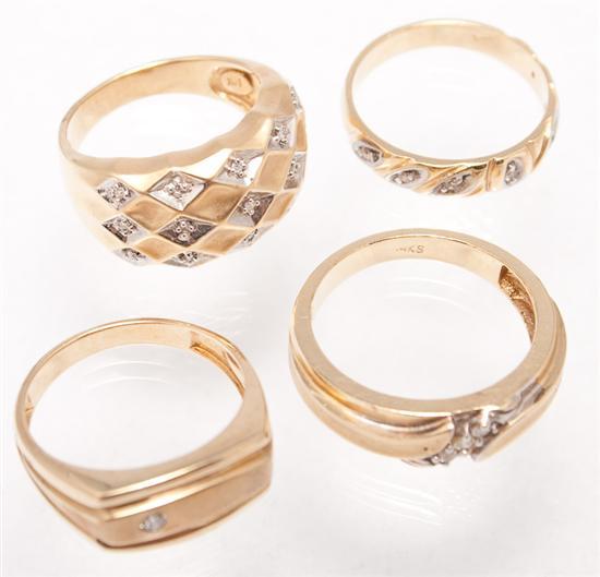 Three gentlemen s 14K yellow gold 77f21