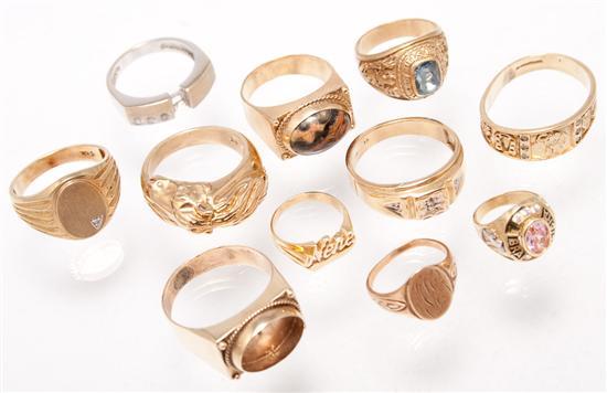 Eleven 10K gold rings