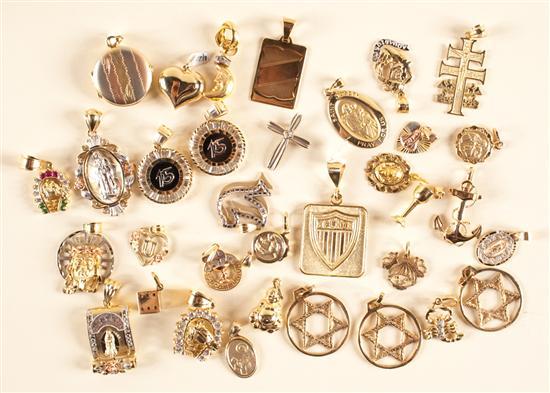 Assorted gold and stone pendants 77f3b