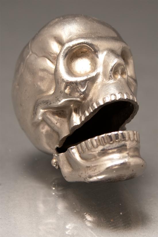 Gilt metal skeleton head cigar 77f74