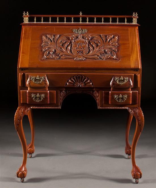 Victorian style carved mahogany 784dd