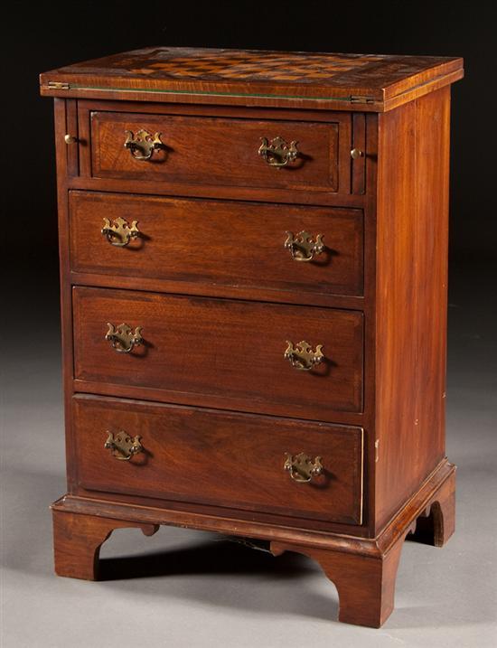 Cabinet made George III style banded 784e1
