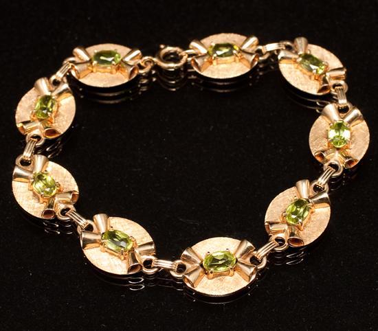 Lady s 14K yellow gold and peridot 7824a