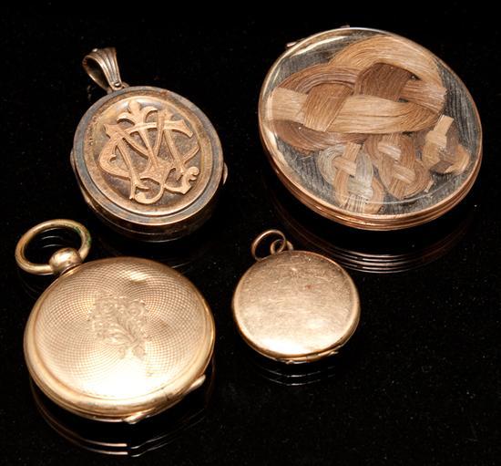 Assorted Victorian lockets 1 brass 78294