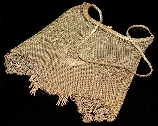 Edwardian gilt metal chain link purse