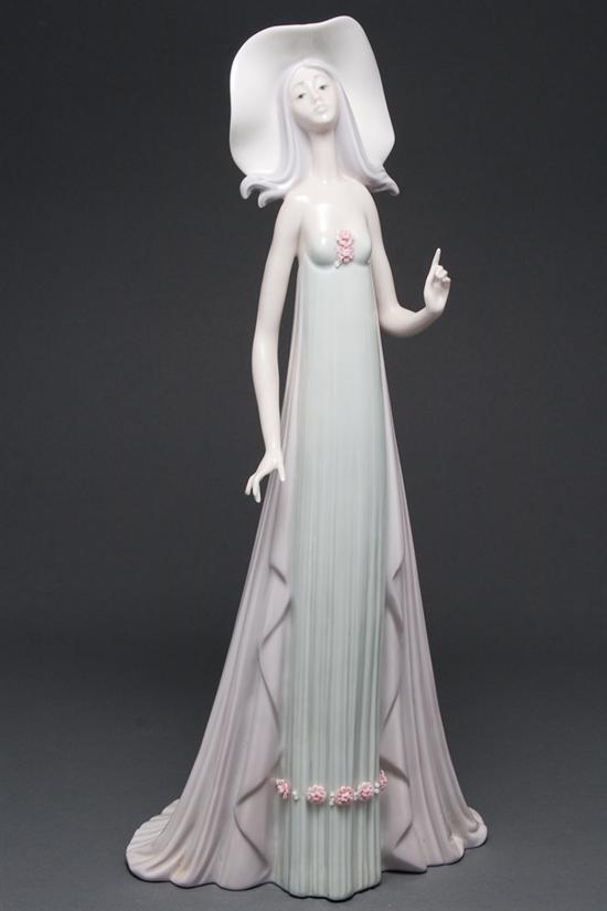 Lladro porcelain figure of a girl 78318