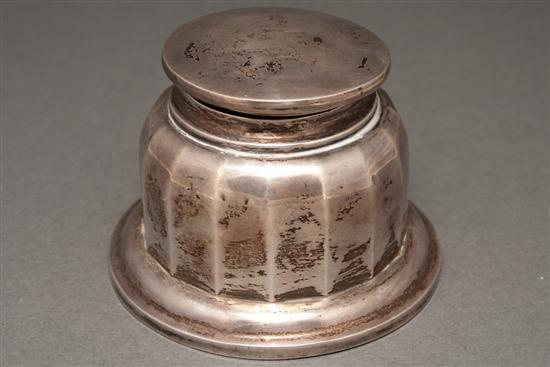 English weighted silver inkwell  78617