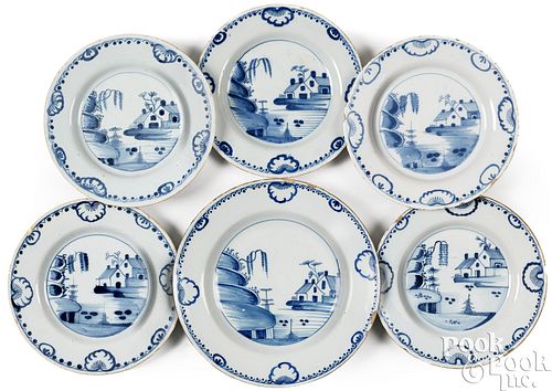 SET OF FIVE DELFTWARE PLATES AND