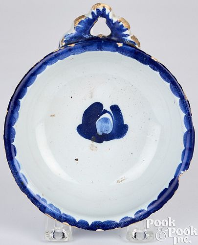 ENGLISH DELFTWARE PORRINGER, CA.