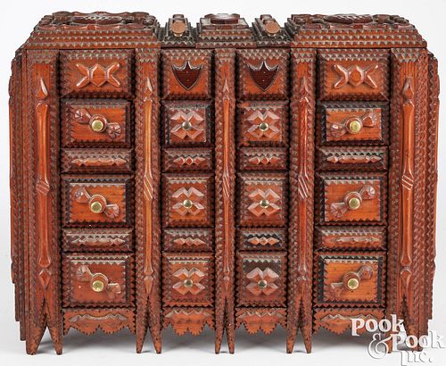 LARGE CARVED TRAMP ART JEWEL CHEST,