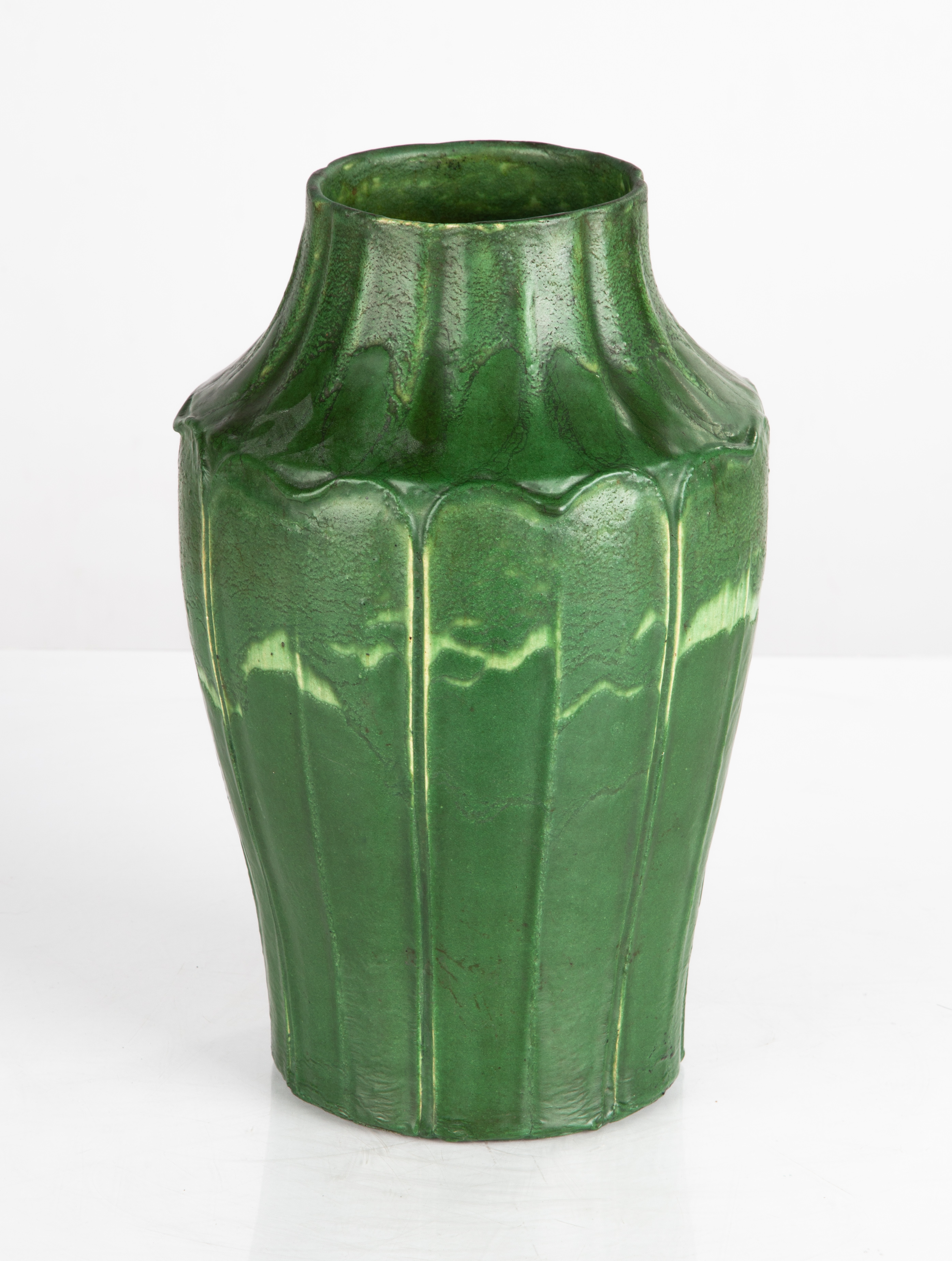 GRUEBY POTTERY VASE Circa 1900,